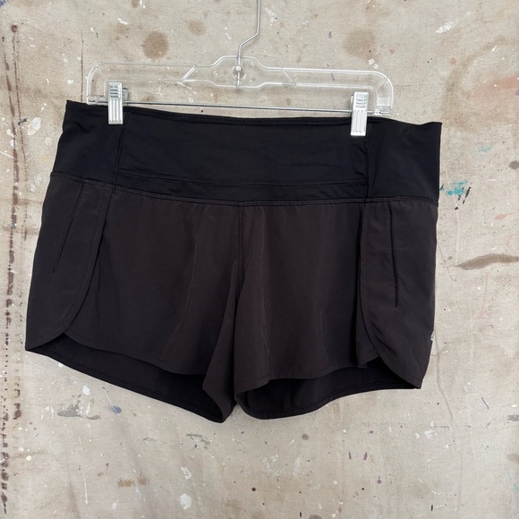 Bundle of Two Lululemon Run Times Shorts, Black and Inkwell Blue - Picture 4 of 9